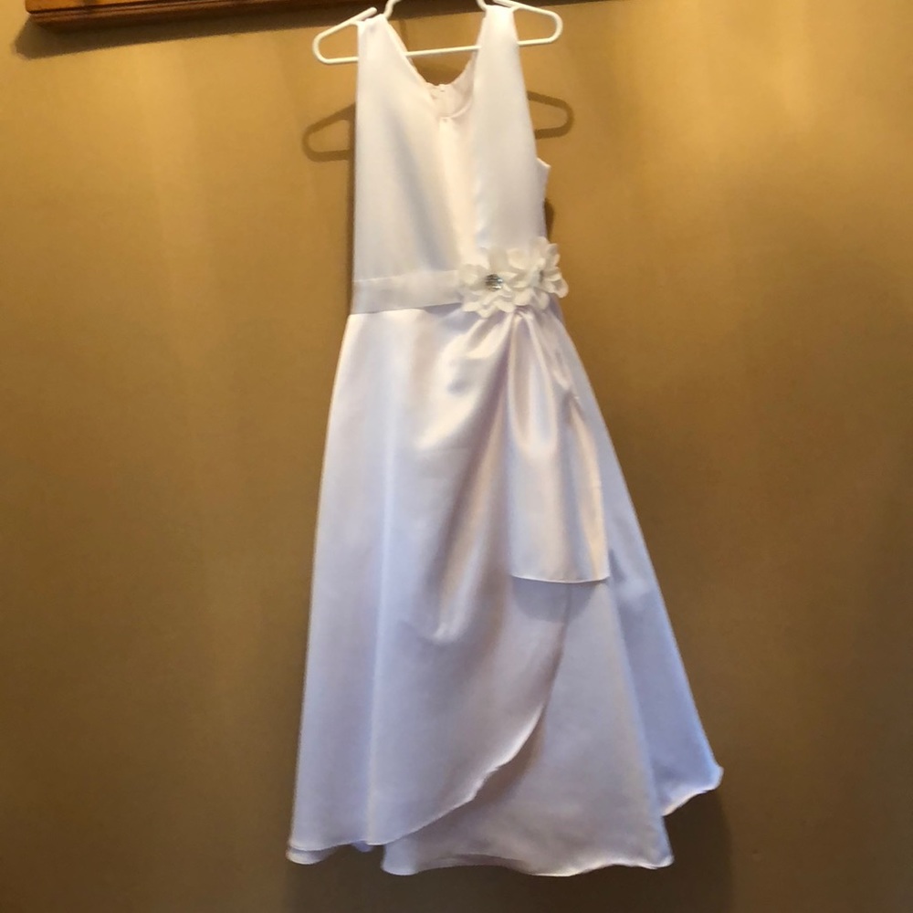 Communion, flower girl dress. Size 14 NWT not worn